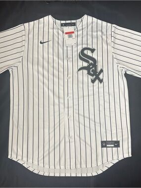 Nike Chicago White Sox jersey size L White Pinstripe Baseball Jersey NWT